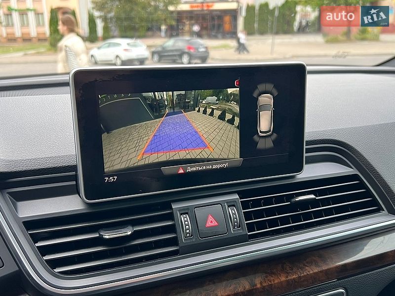 Внедорожник / Кроссовер Audi Q5 2017 в Львове