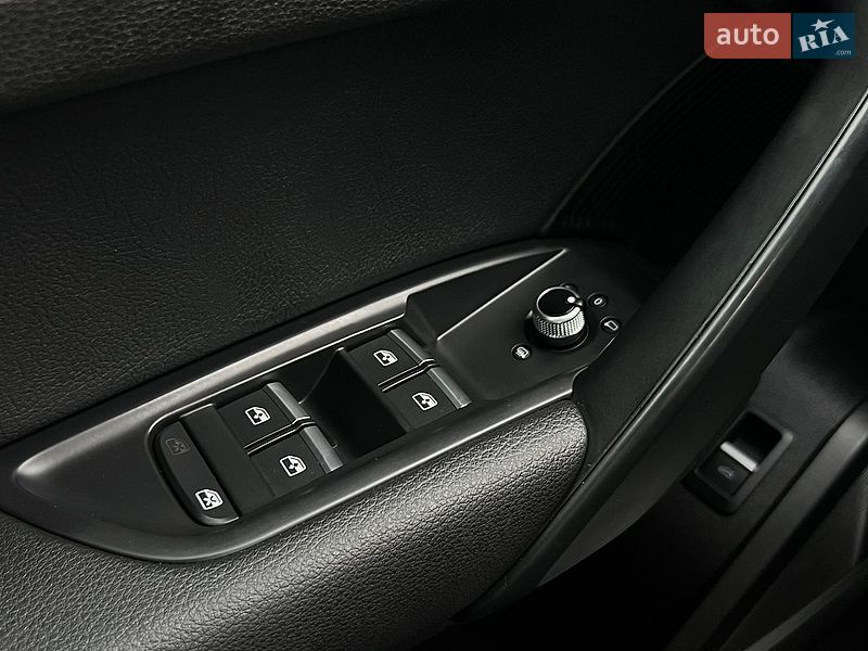 Внедорожник / Кроссовер Audi Q5 2017 в Львове