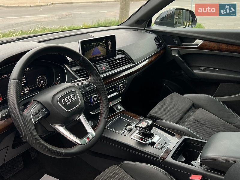 Внедорожник / Кроссовер Audi Q5 2017 в Львове