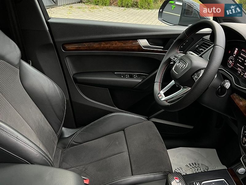 Внедорожник / Кроссовер Audi Q5 2017 в Львове