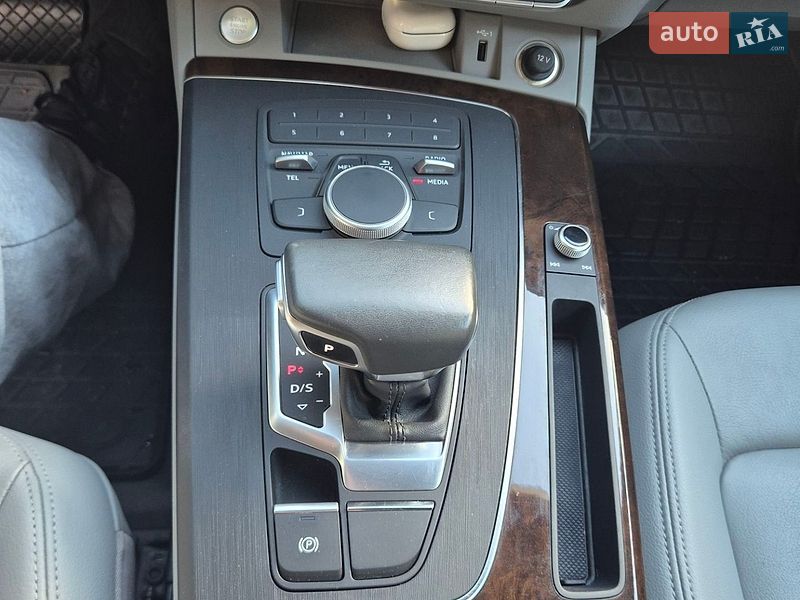 Позашляховик / Кросовер Audi Q5 2019 в Києві фото 20 Позашляховик / Кросовер Audi Q5 2019 в Києві