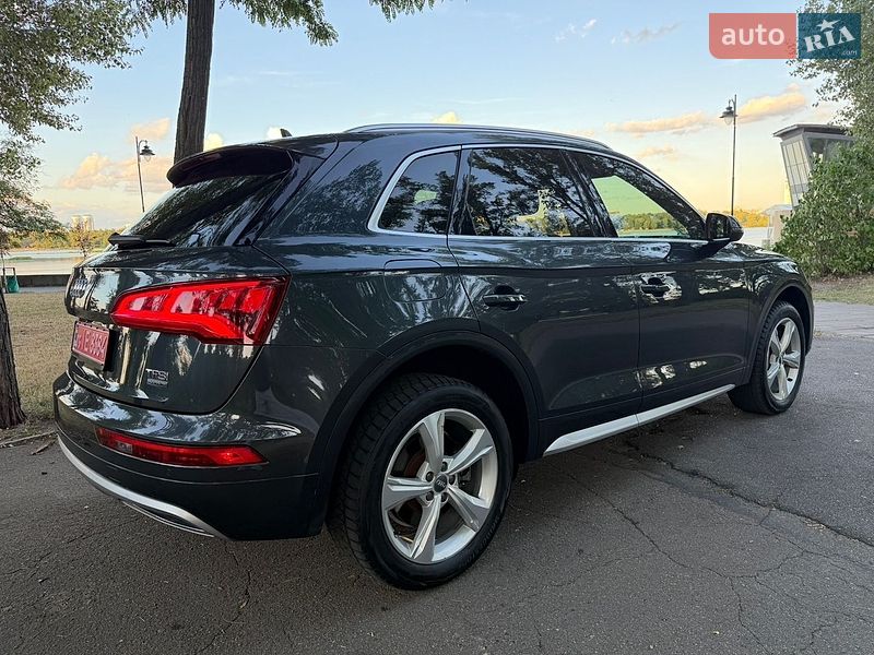 Внедорожник / Кроссовер Audi Q5 2018 в Киеве