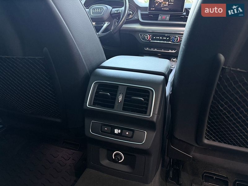 Внедорожник / Кроссовер Audi Q5 2018 в Киеве