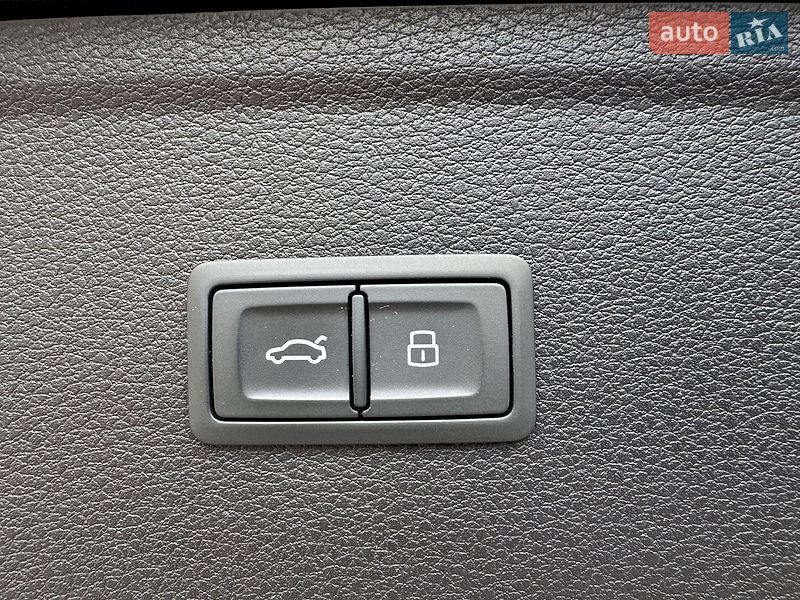 Внедорожник / Кроссовер Audi Q5 2018 в Ровно