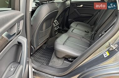 Внедорожник / Кроссовер Audi Q5 2018 в Ровно