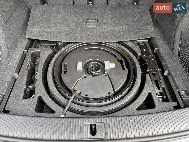 Внедорожник / Кроссовер Audi Q5 2018 в Ровно