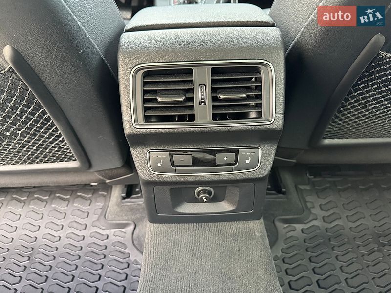 Внедорожник / Кроссовер Audi Q5 2018 в Ровно