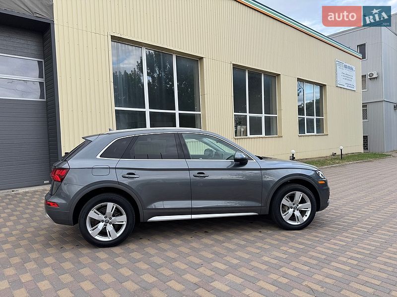 Внедорожник / Кроссовер Audi Q5 2018 в Ровно