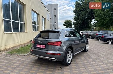 Внедорожник / Кроссовер Audi Q5 2018 в Ровно
