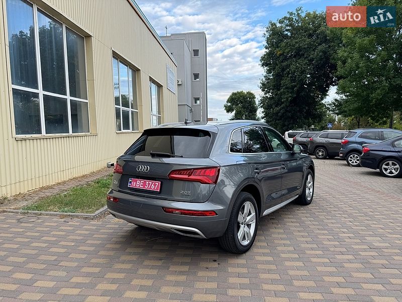 Внедорожник / Кроссовер Audi Q5 2018 в Ровно