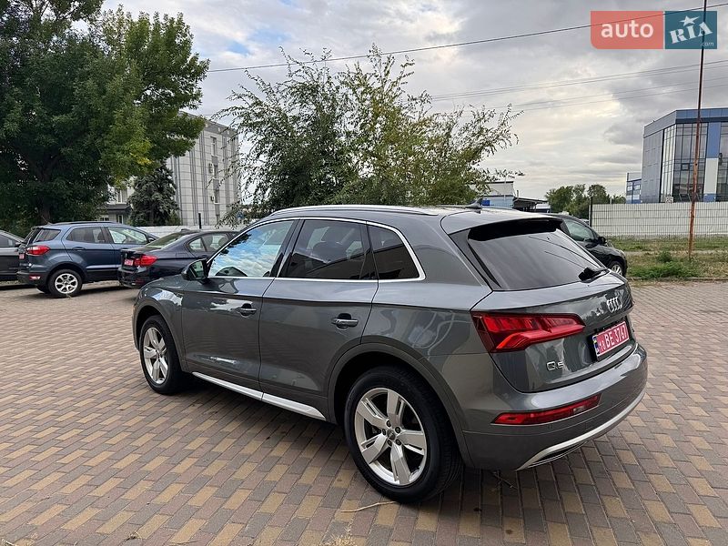 Внедорожник / Кроссовер Audi Q5 2018 в Ровно
