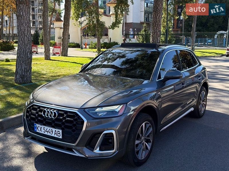 Позашляховик / Кросовер Audi Q5 2021 в Харкові