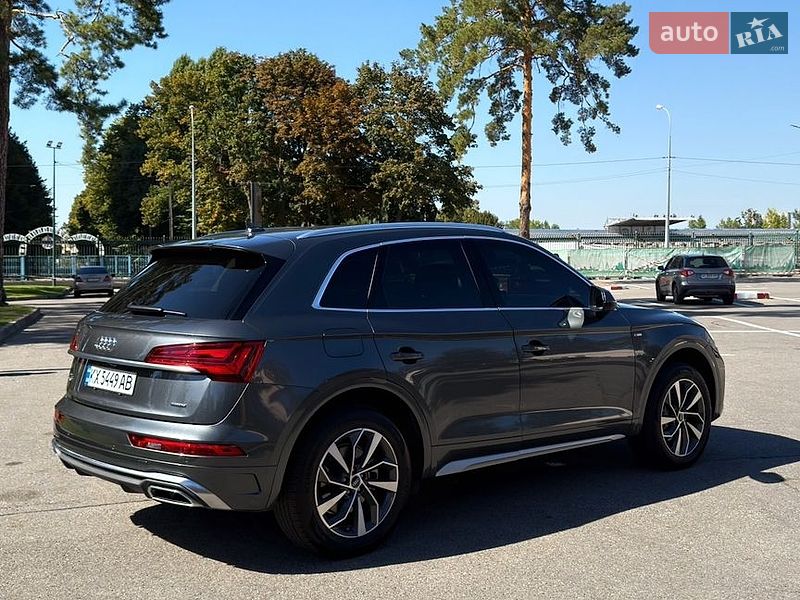 Позашляховик / Кросовер Audi Q5 2021 в Харкові