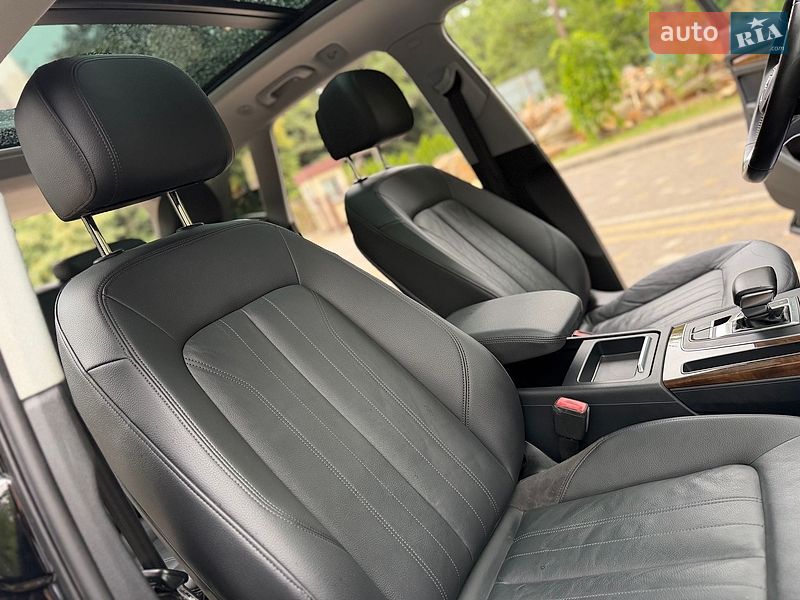 Внедорожник / Кроссовер Audi Q5 2018 в Дрогобыче