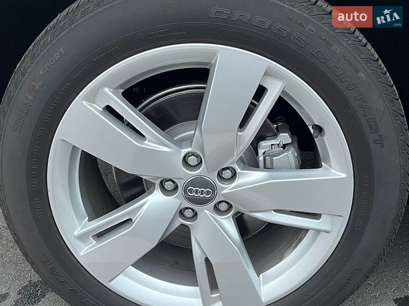 Внедорожник / Кроссовер Audi Q5 2017 в Ровно