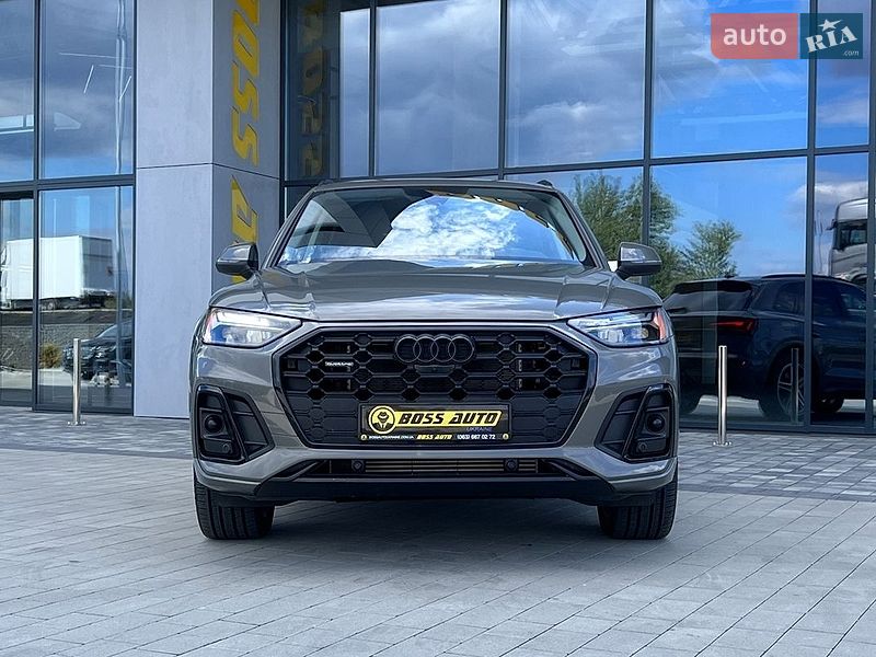 Внедорожник / Кроссовер Audi Q5 2022 в Львове
