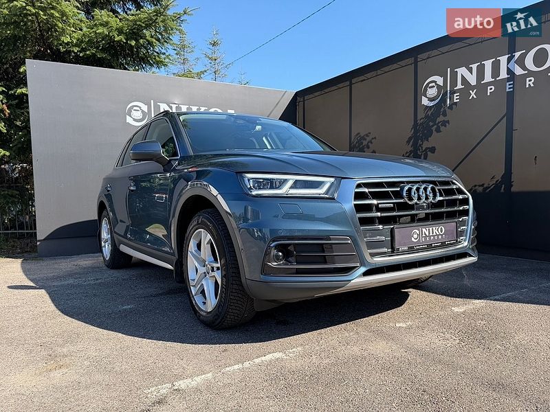 Позашляховик / Кросовер Audi Q5 2017 в Львові