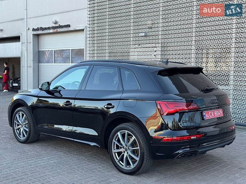 Позашляховик / Кросовер Audi Q5 2022 в Львові