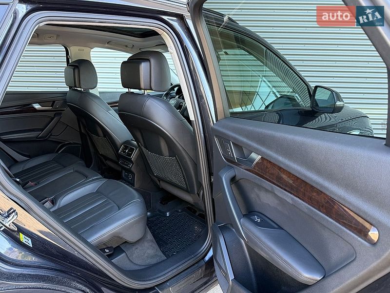 Внедорожник / Кроссовер Audi Q5 2019 в Ровно