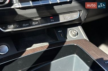 Внедорожник / Кроссовер Audi Q5 2022 в Самборе