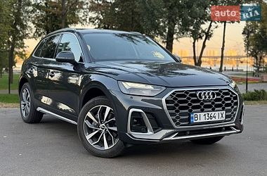 Внедорожник / Кроссовер Audi Q5 2021 в Киеве