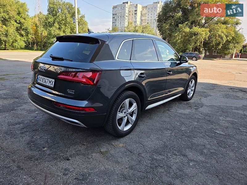 Позашляховик / Кросовер Audi Q5 2017 в Харкові