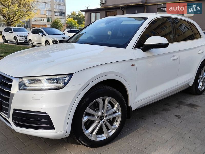 Позашляховик / Кросовер Audi Q5 2017 в Калуші