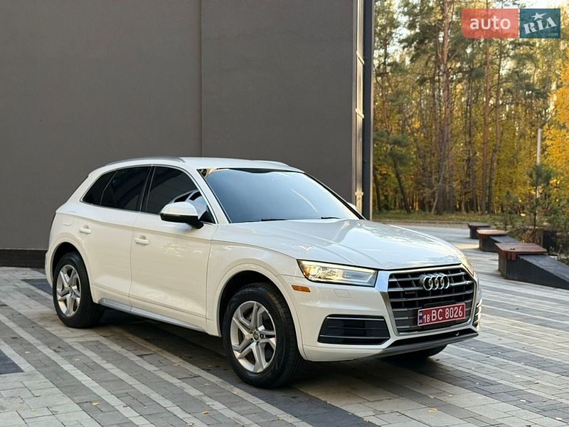 Позашляховик / Кросовер Audi Q5 2019 в Тернополі
