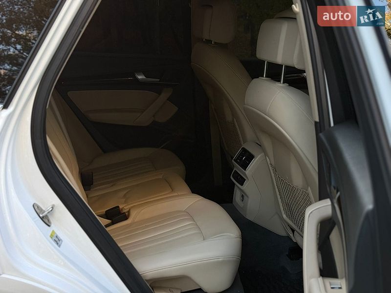 Позашляховик / Кросовер Audi Q5 2019 в Тернополі