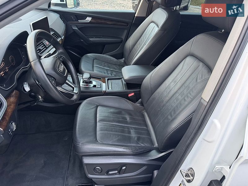 Позашляховик / Кросовер Audi Q5 2019 в Луцьку