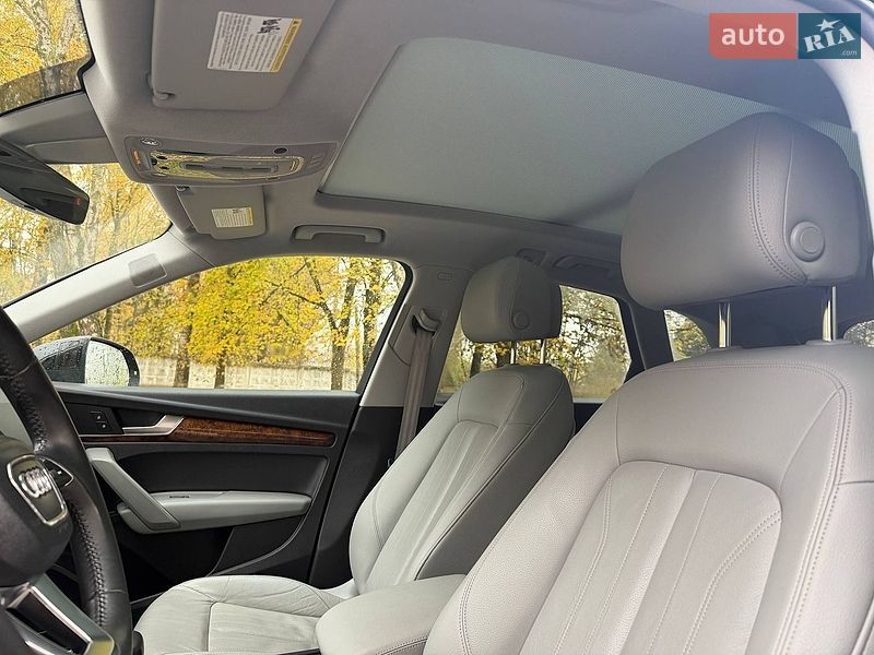 Внедорожник / Кроссовер Audi Q5 2018 в Новояворовске