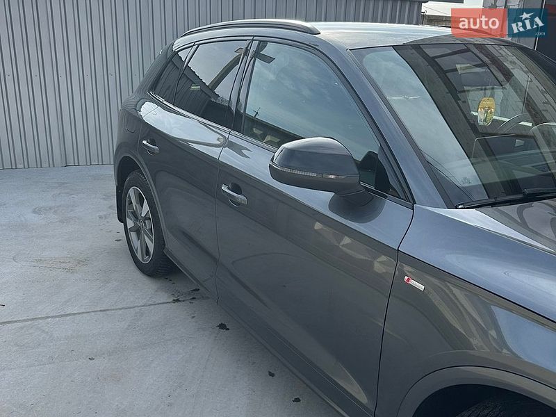 Внедорожник / Кроссовер Audi Q5 2020 в Костополе