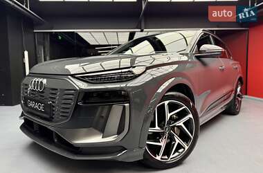 Внедорожник / Кроссовер Audi Q6 e-tron 2024 в 