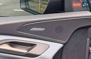 Внедорожник / Кроссовер Audi Q6 e-tron 2025 в 
