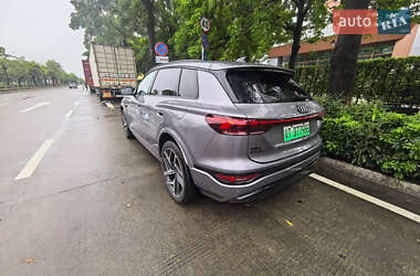 Внедорожник / Кроссовер Audi Q6 e-tron 2025 в 