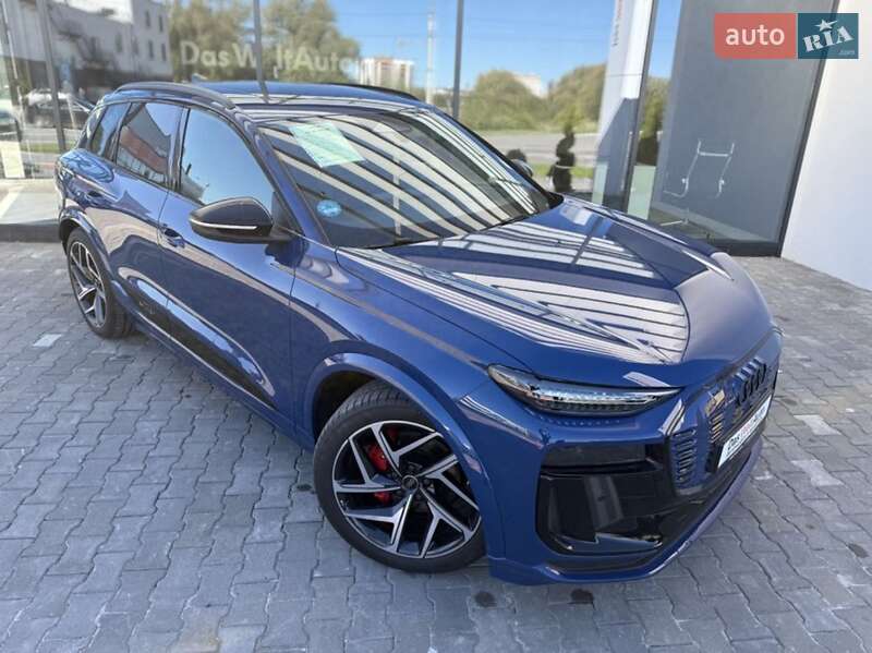 Позашляховик / Кросовер Audi Q6 e-tron 2024 в Хмельницькому