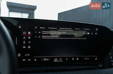 Позашляховик / Кросовер Audi Q6 e-tron 2024 в 