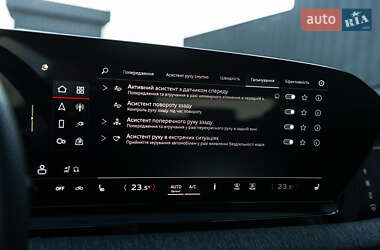 Позашляховик / Кросовер Audi Q6 e-tron 2024 в 