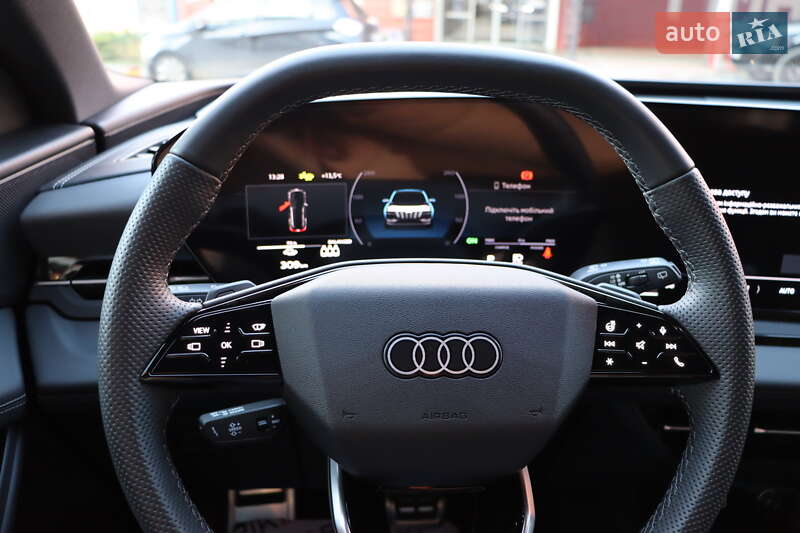 Позашляховик / Кросовер Audi Q6 e-tron 2024 в Львові
