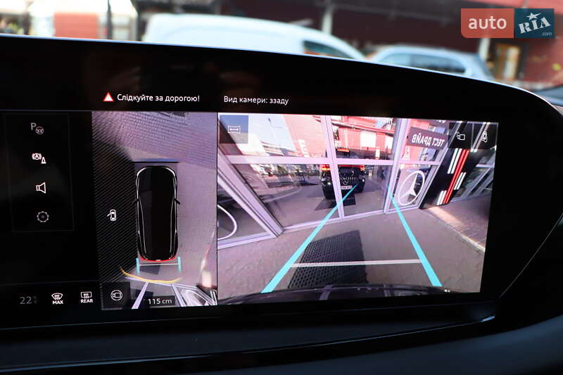 Позашляховик / Кросовер Audi Q6 e-tron 2024 в Львові