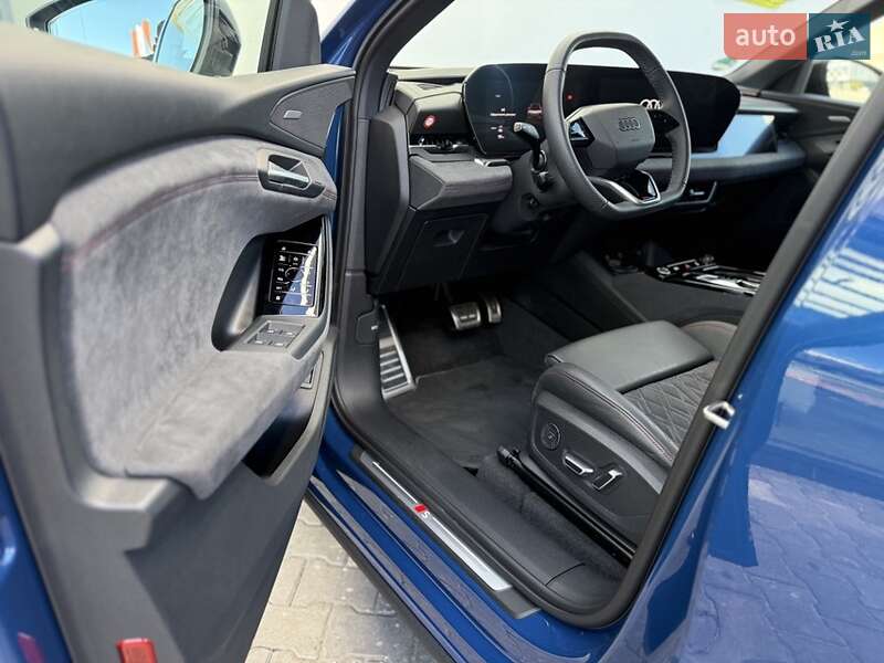 Позашляховик / Кросовер Audi Q6 e-tron 2024 в Хмельницькому