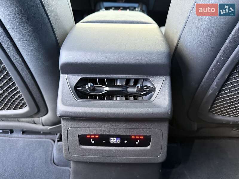 Позашляховик / Кросовер Audi Q6 e-tron 2024 в Хмельницькому