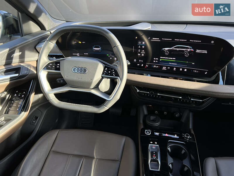 Внедорожник / Кроссовер Audi Q6 e-tron 2025 в Львове