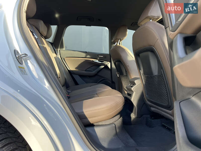 Внедорожник / Кроссовер Audi Q6 e-tron 2025 в Львове