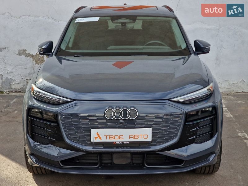 Внедорожник / Кроссовер Audi Q6 e-tron 2024 в Одессе