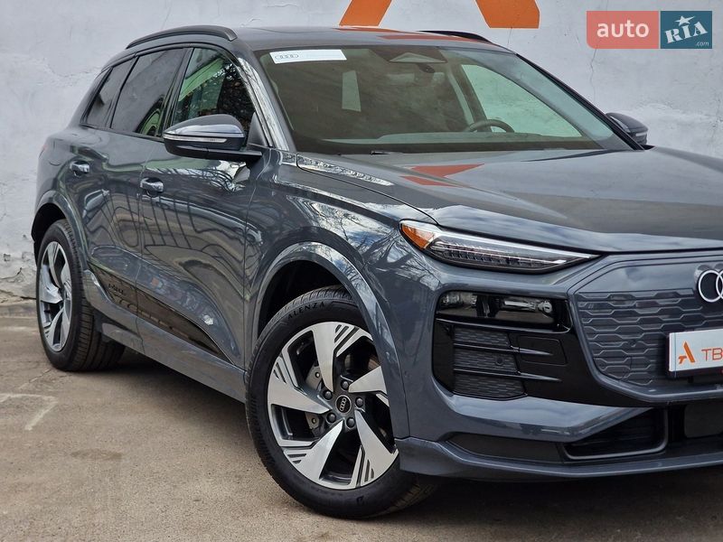 Внедорожник / Кроссовер Audi Q6 e-tron 2024 в Одессе