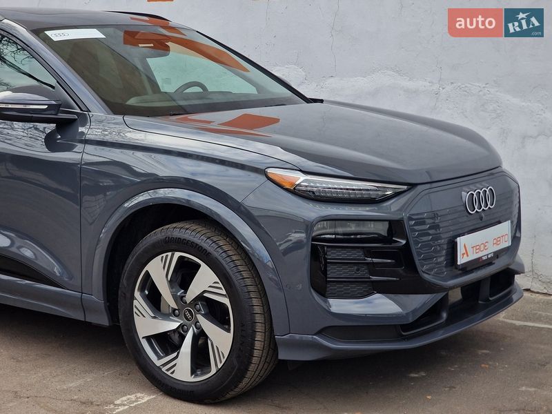 Внедорожник / Кроссовер Audi Q6 e-tron 2024 в Одессе