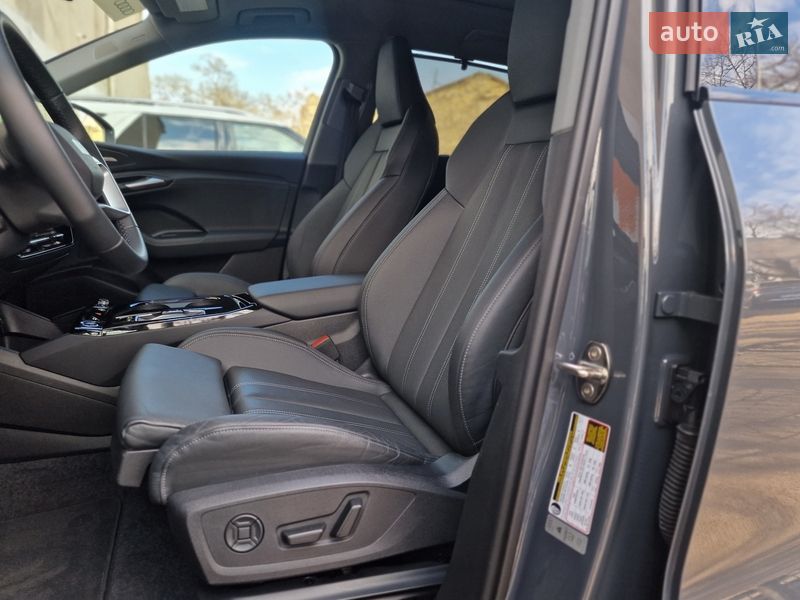 Внедорожник / Кроссовер Audi Q6 e-tron 2024 в Одессе