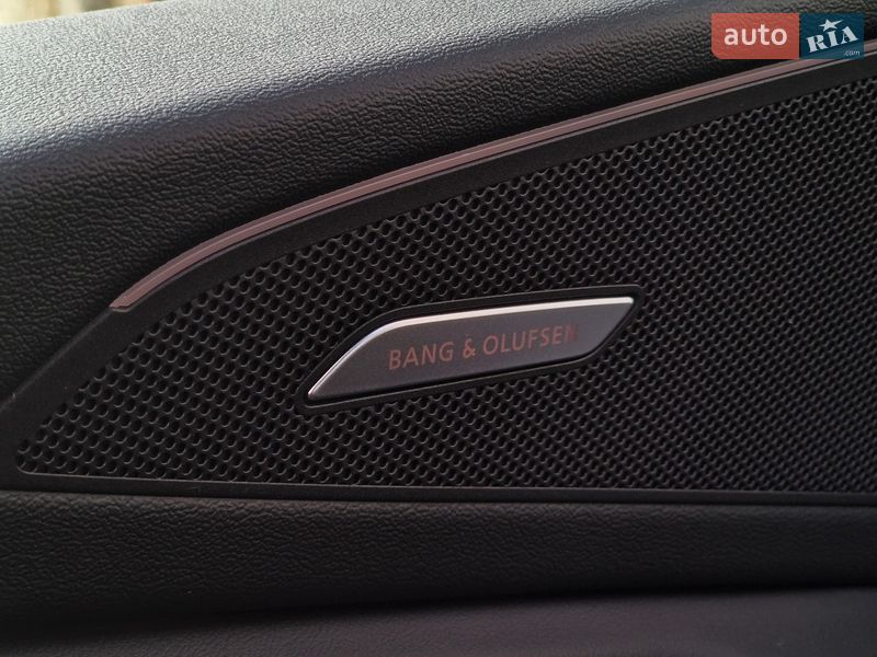 Внедорожник / Кроссовер Audi Q6 e-tron 2024 в Одессе