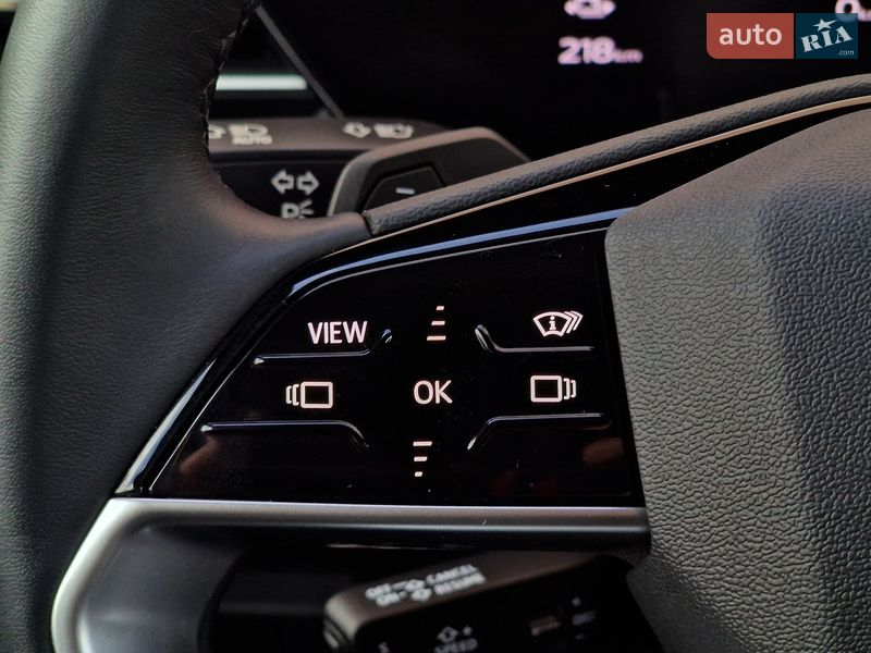 Внедорожник / Кроссовер Audi Q6 e-tron 2024 в Одессе